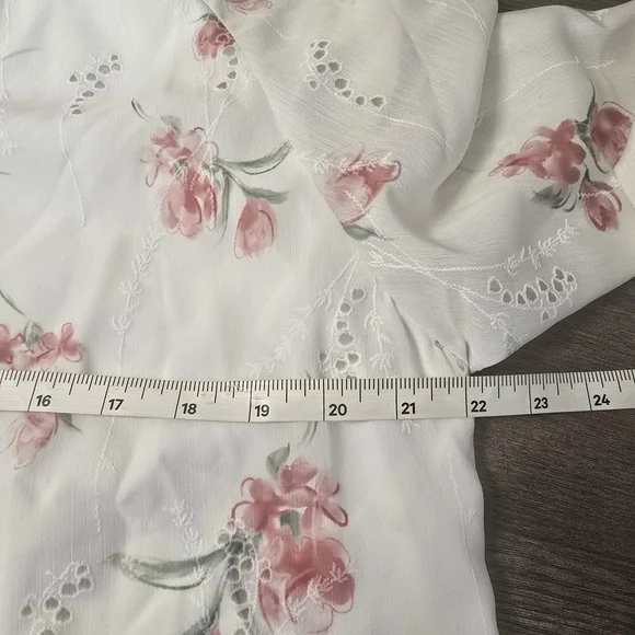 White Pink Floral Button-Up Blouse with Mandarin Collar Size Large - Cottagecore - Picture 6 of 11